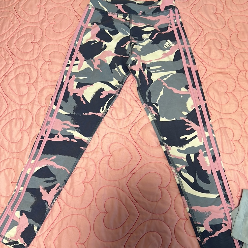 Adidas - Picture 5 of 6
